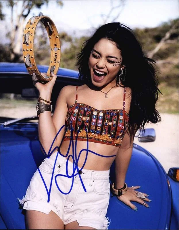 Vanessa Hudgens — Vanessa Hudgens authentic signed celebrity 8x10 photo W/Cert Autographed A0001