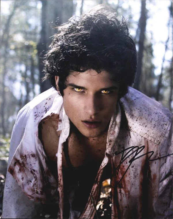 Tyler Posey — Tyler Posey authentic signed celebrity 8X10 photo W/Cert Autographed 132716c1