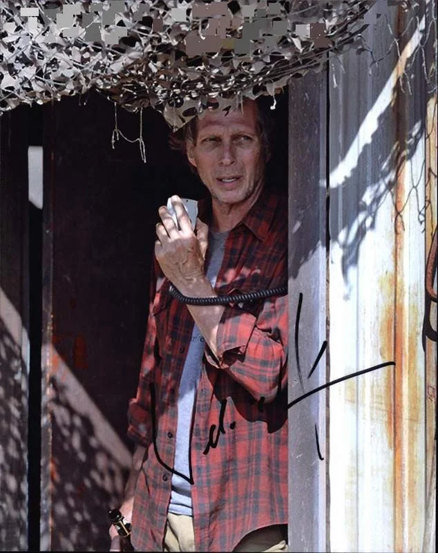 William Fichtner — William Fichtner signed celebrity 8x10 photo W/Cert Autograph 0771