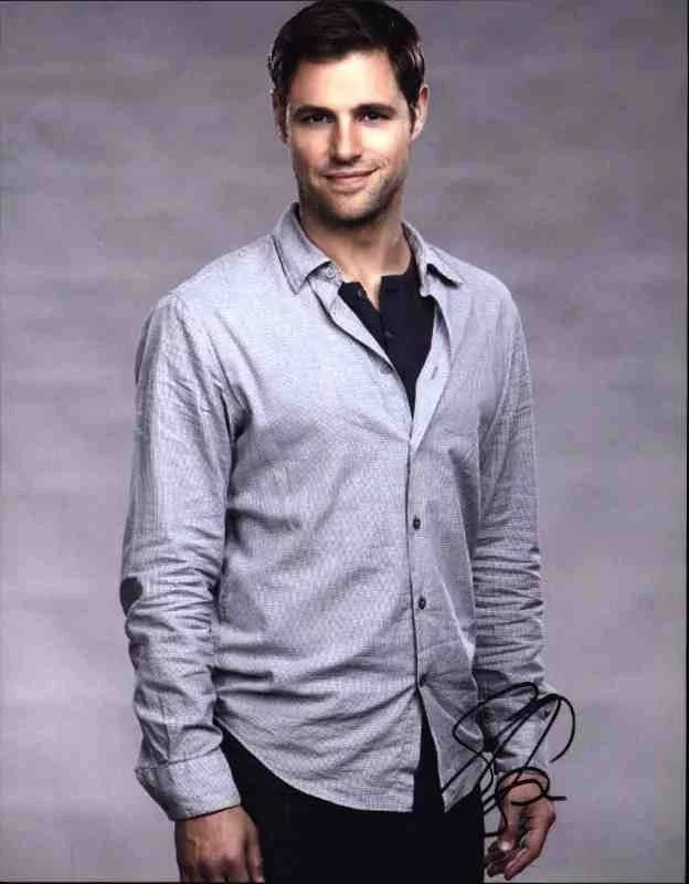 Samuel Page — Samuel Page signed celebrity 8x10 photo W/Cert Autograph 0344