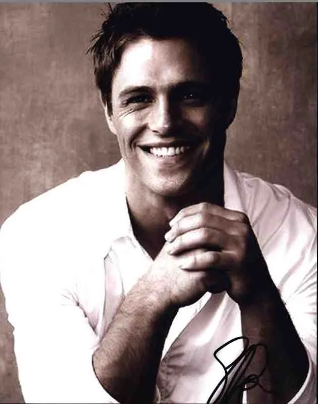 Samuel Page — Samuel Page signed celebrity 8x10 photo W/Cert Autograph 0345