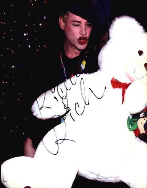 Richie Rich — Richie Rich signed celebrity 8x10 photo W/Cert Autograph 0315