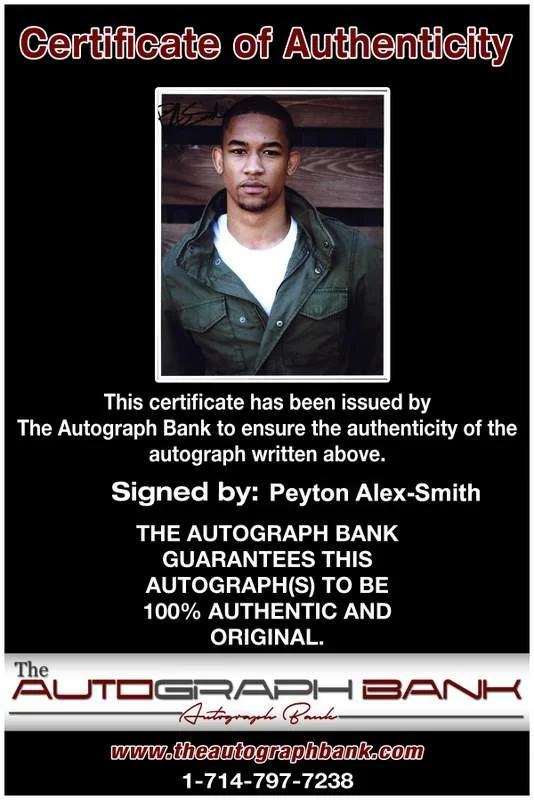 Peyton Alex-Smith — Peyton Alex-Smith signed celebrity 8x10 photo W/Cert Autograph 0562, изображение 2