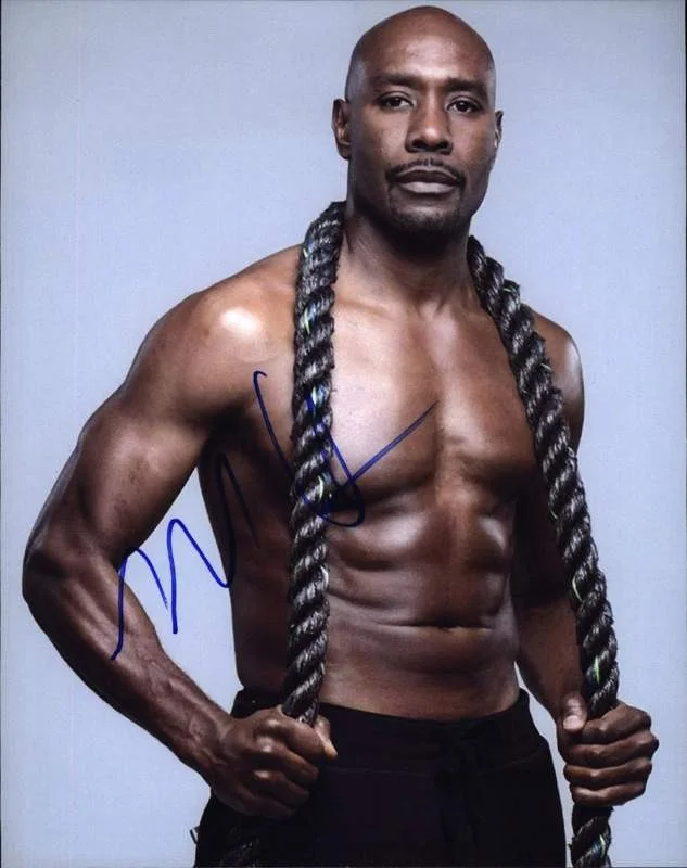 Morris Chestnut — Morris Chestnut signed celebrity 8x10 photo W/Cert Autograph 0506