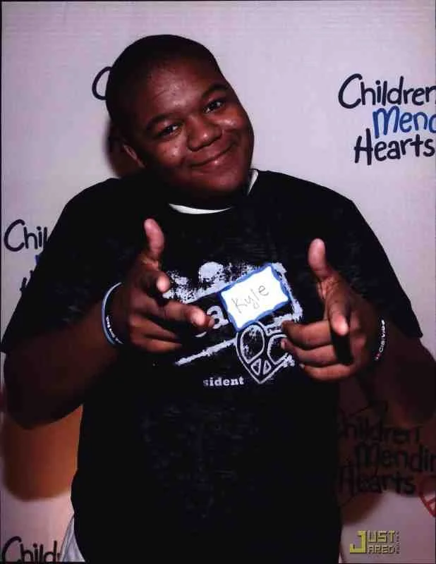 Kyle Massey — Kyle Massey signed celebrity 8x10 photo W/Cert Autograph 0250
