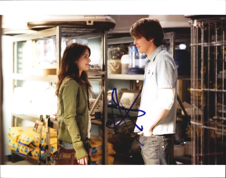 Johnny Simmons — Johnny Simmons authentic signed celebrity 8x10 photo W/Cert Autographed 132716d1