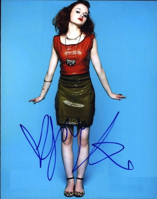 Joey King — Joey King signed celebrity 8x10 photo W/Cert Autograph 0340