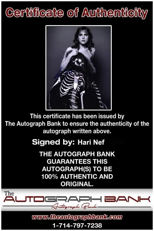 Hari Nef — Hari Nef signed celebrity 8x10 photo W/Cert Autograph 0003, изображение 2