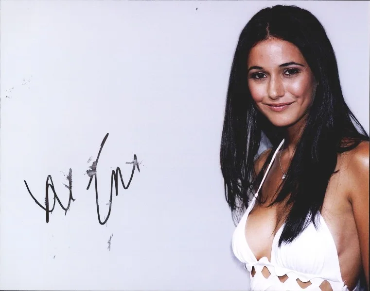 Emmanuelle Chriqui — Emmanuelle Chriqui authentic signed 8x10 photo |CERT Autographed 132716a1