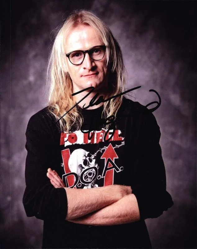 Dean Haglund — Dean Haglund signed celebrity 8x10 photo W/Cert Autograph 0147