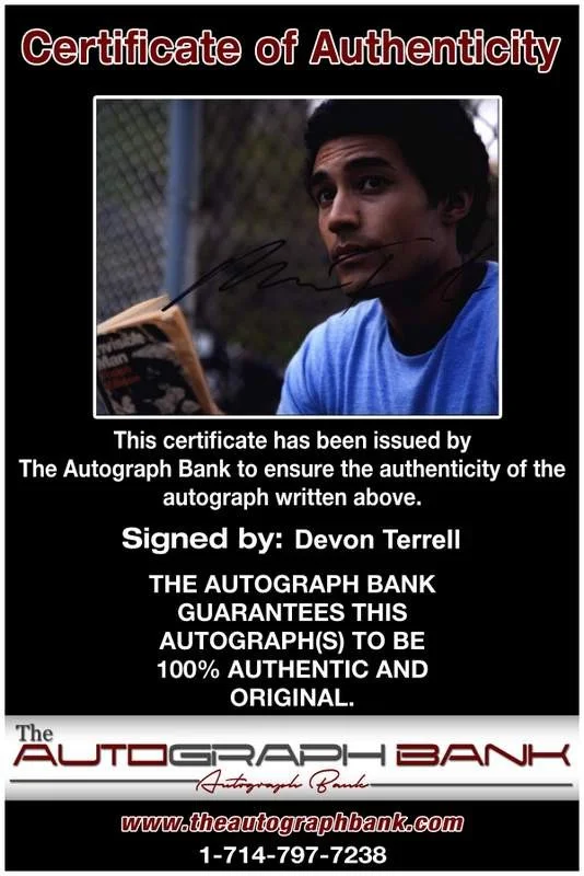 Devon Terrell — Devon Terrell signed celebrity 8x10 photo W/Cert Autograph 0005, image 2