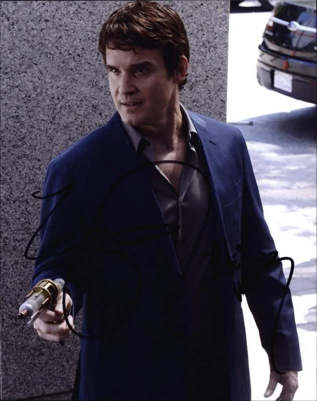 Eddie Mcclintock — Eddie Mcclintock signed celebrity 8x10 photo W/Cert Autograph 0183