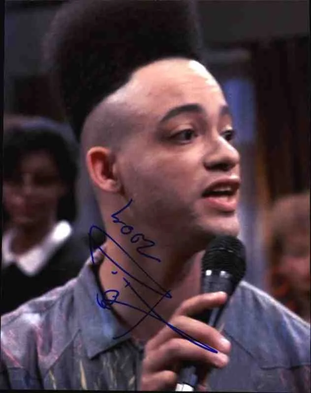 Christopher Reid — Christopher Reid signed celebrity 8x10 photo W/Cert Autograph 0088