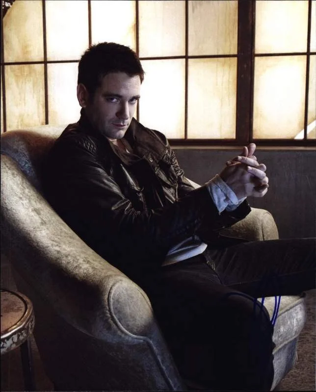 Colin Donnell — Colin Donnell signed celebrity 8x10 photo W/Cert Autograph 0119