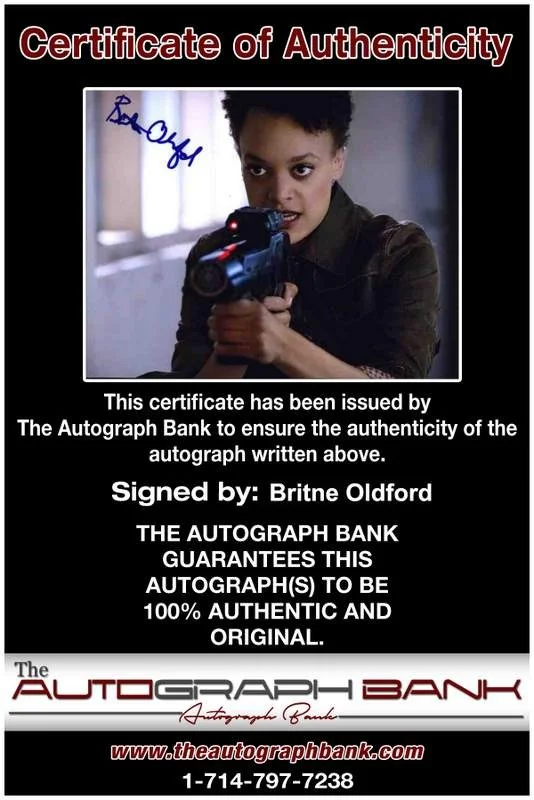 Britne Oldford — Britne Oldford signed celebrity 8x10 photo W/Cert Autograph 0049, image 2