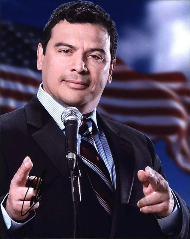 Carlos Mencia — Carlos Mencia signed celebrity 8x10 photo W/Cert Autograph 0080