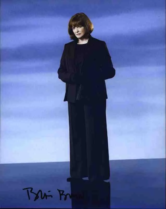 Blair Brown — Blair Brown signed celebrity 8x10 photo W/Cert Autograph 0037