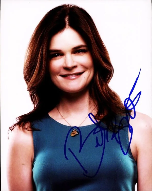 Betsy Brandt — Betsy Brandt authentic signed celebrity 8x10 photo W/Cert Autographed 132516d