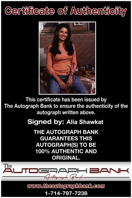 Alia Shawkat — Alia Shawkat signed celebrity 8x10 photo W/Cert Autograph 0002, изображение 2