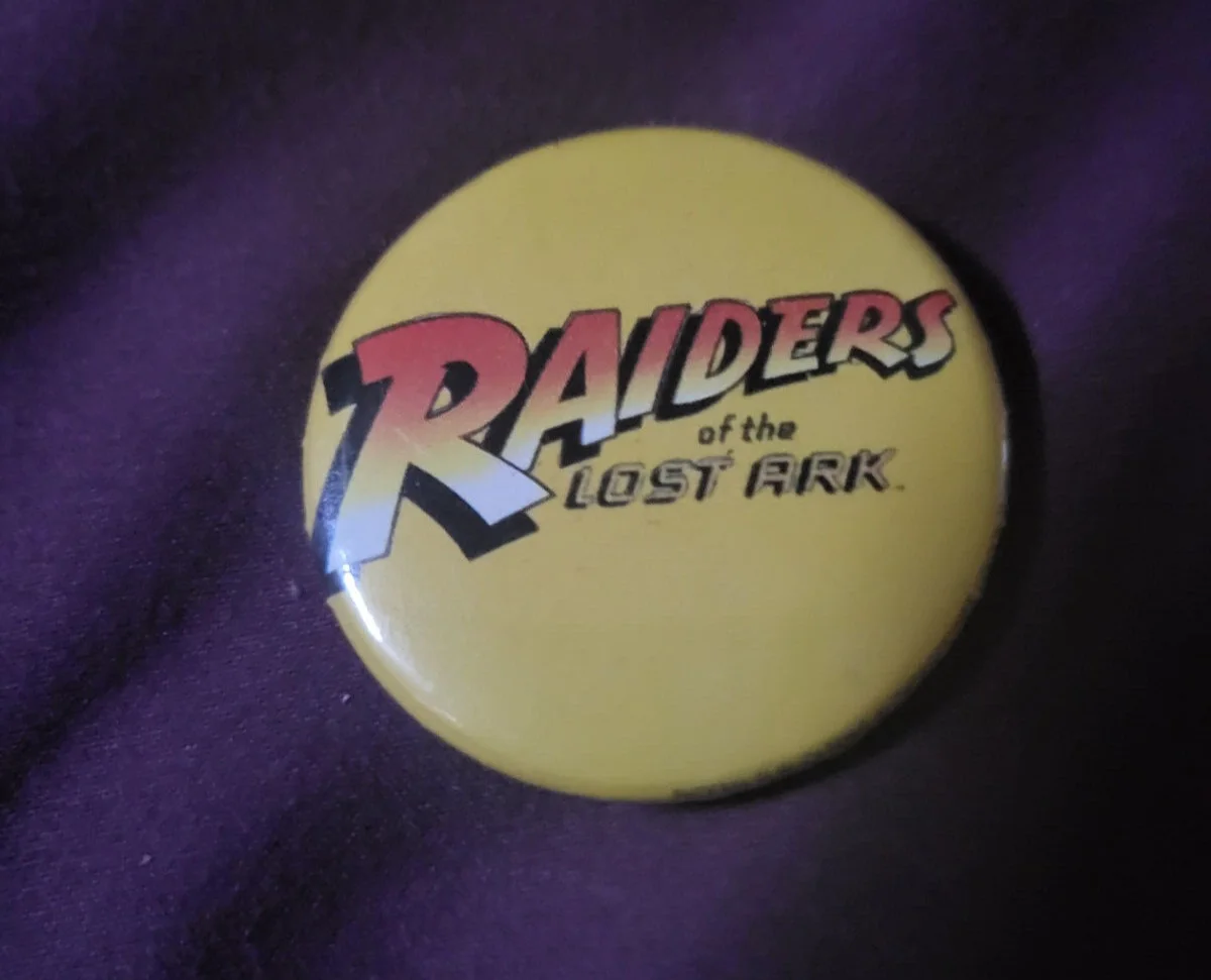 2 Raiders Of The Lost Ark Indiana Jones UK Original 1981 Film Promotional Badges, изображение 5