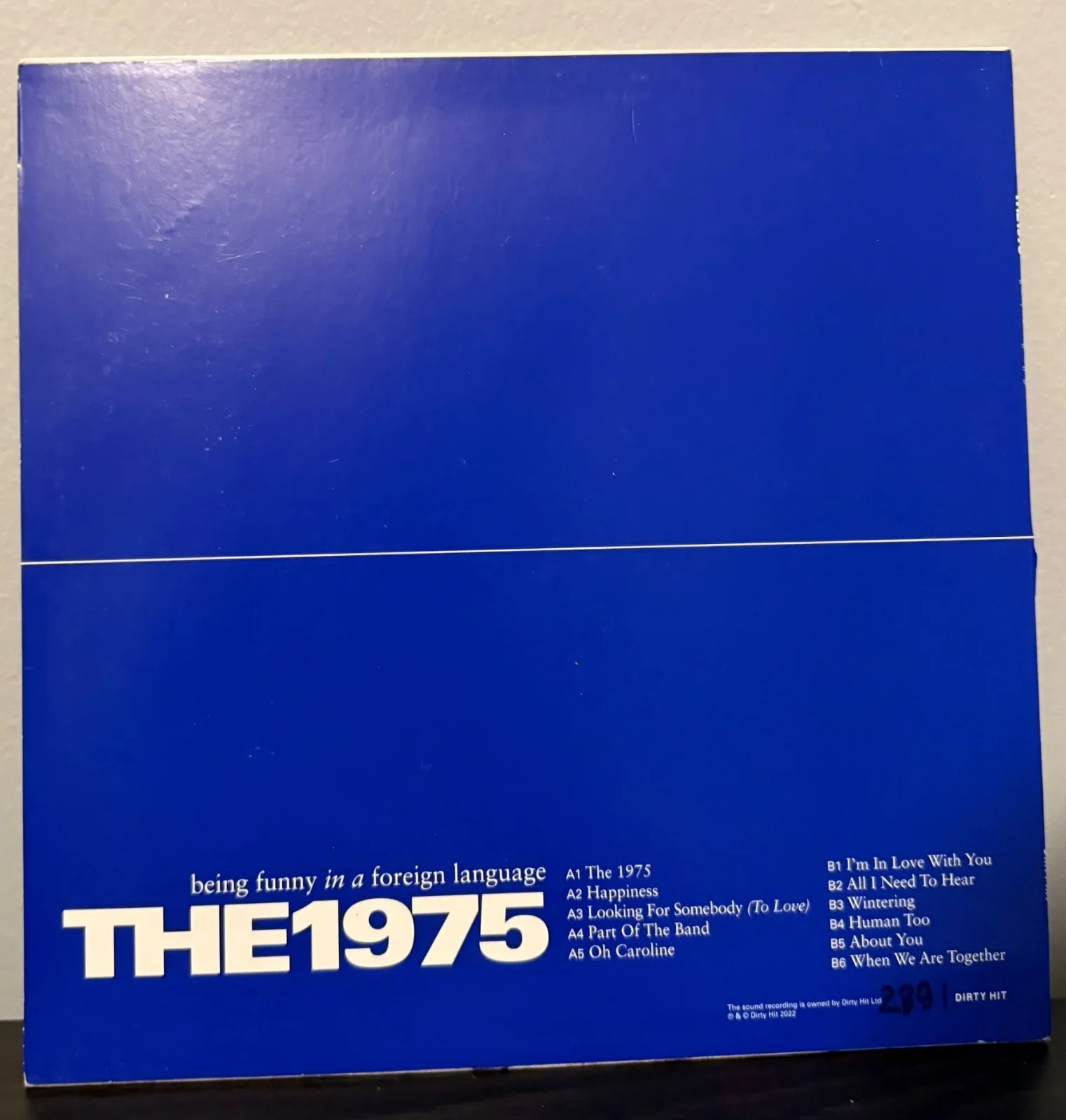 Matt Healy signed The 1975 Being Funny in A Foreign Language 12" lp sleeve, изображение 3
