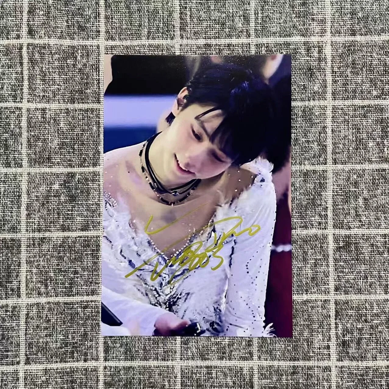 Hanyu Yuzuru — SIGNED - Hanyu Yuzuru Exclusive Autographed Photo 4*6 Collectibles Photograph, изображение 4