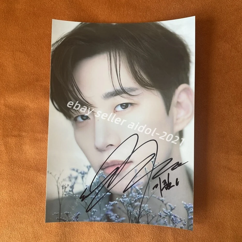 LEE JUNHO Signed Autographed Photo K-POP Collection 4*6 2025, image 3