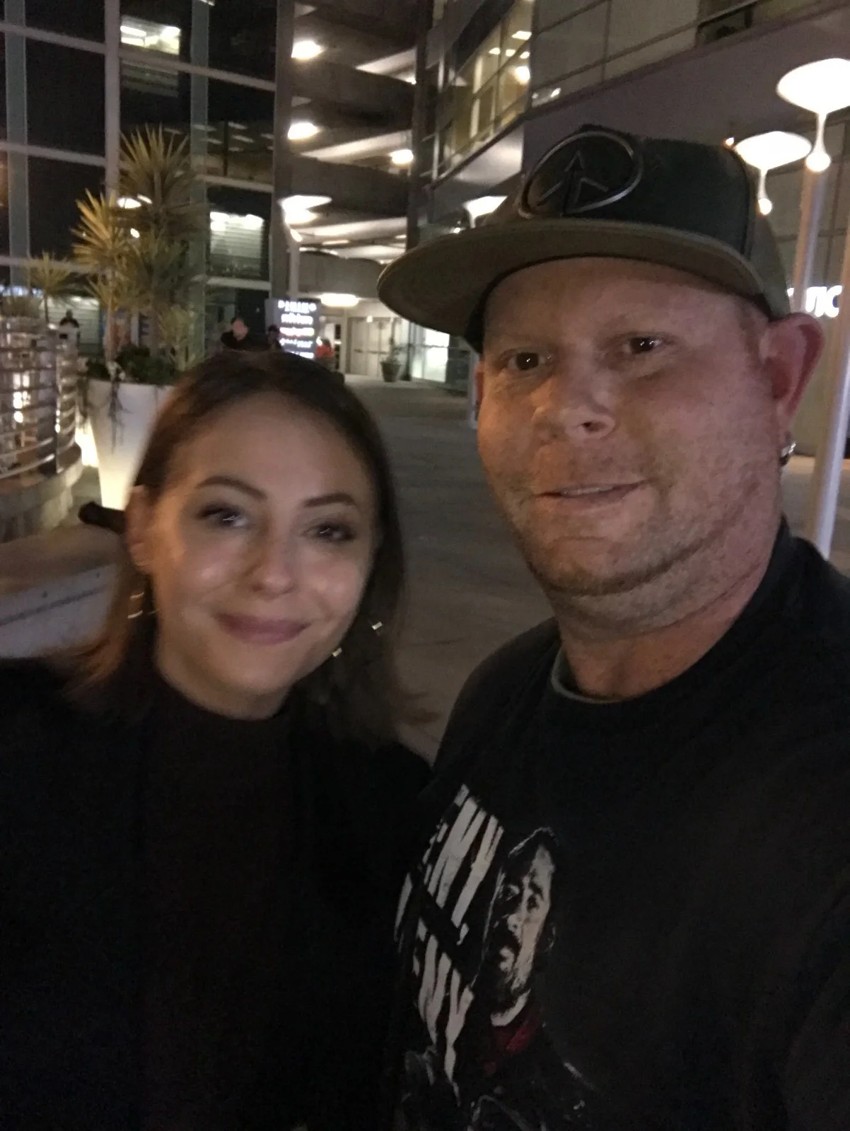 WILLA HOLLAND — Willa Holland Arrow W/COA matted signed index card with photo 11x17 #1 Thea, изображение 4