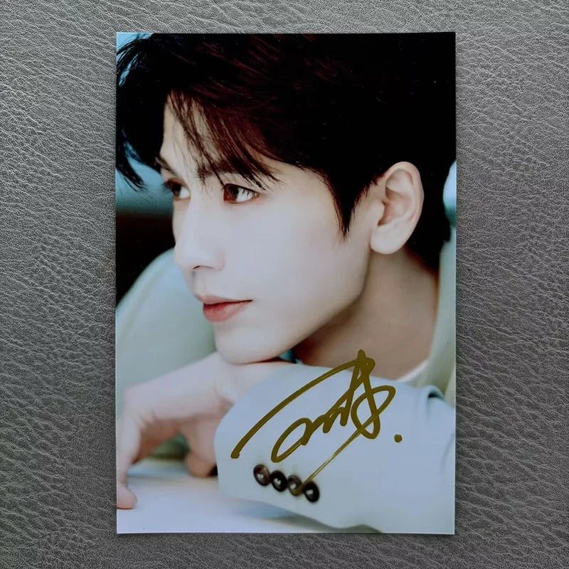 Zhang Linghe 张凌赫 Autographed Signed Photo Collection, image 4