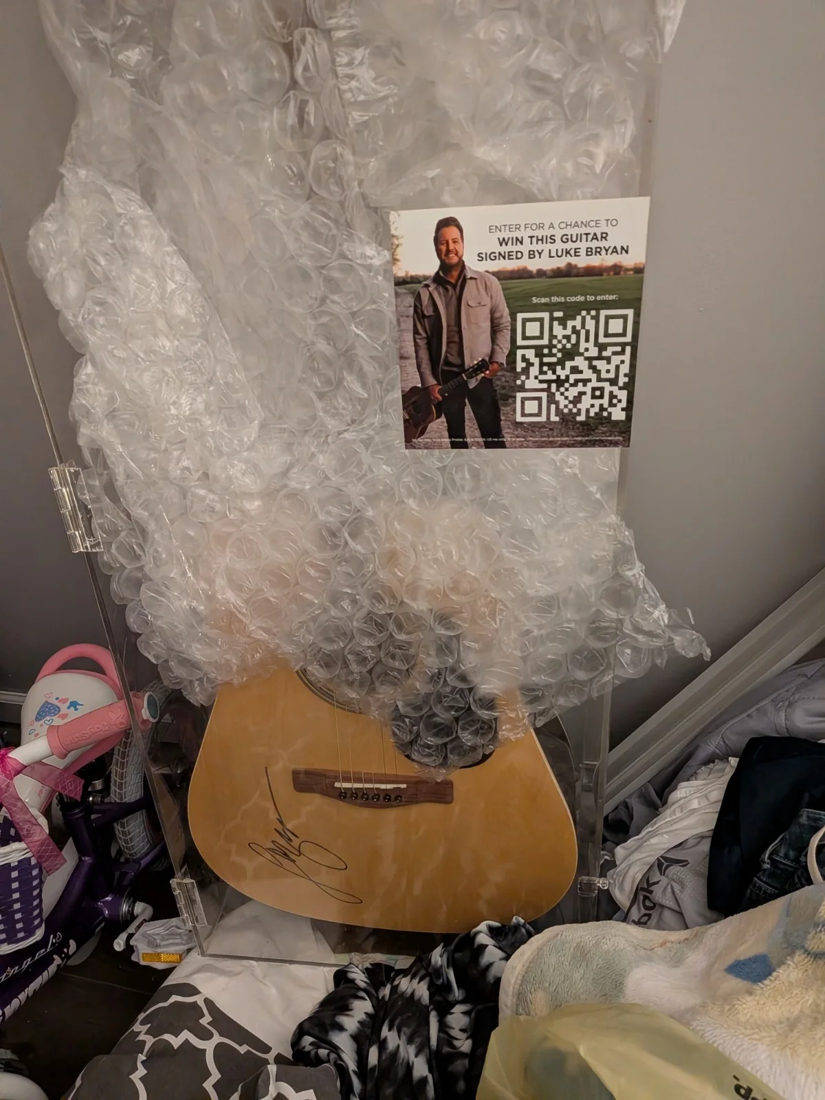 Rogue Original Acoustic Guitar Signed by Luke Bryan, Music Industry Collectible, image 2