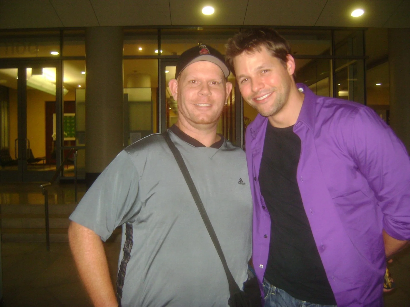 JUSTIN BRUENING — Justin Bruening Knight Rider matted signed index card with photo 11x17 #1 Mike, изображение 3