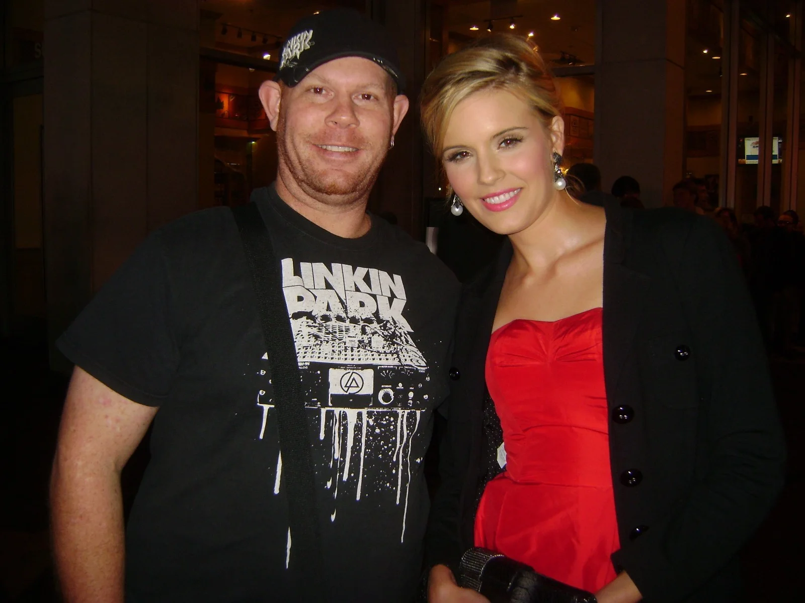 MAGGIE GRACE — Maggie Grace Lost matted signed index card with photo 11x17 #1 Shannon, изображение 4