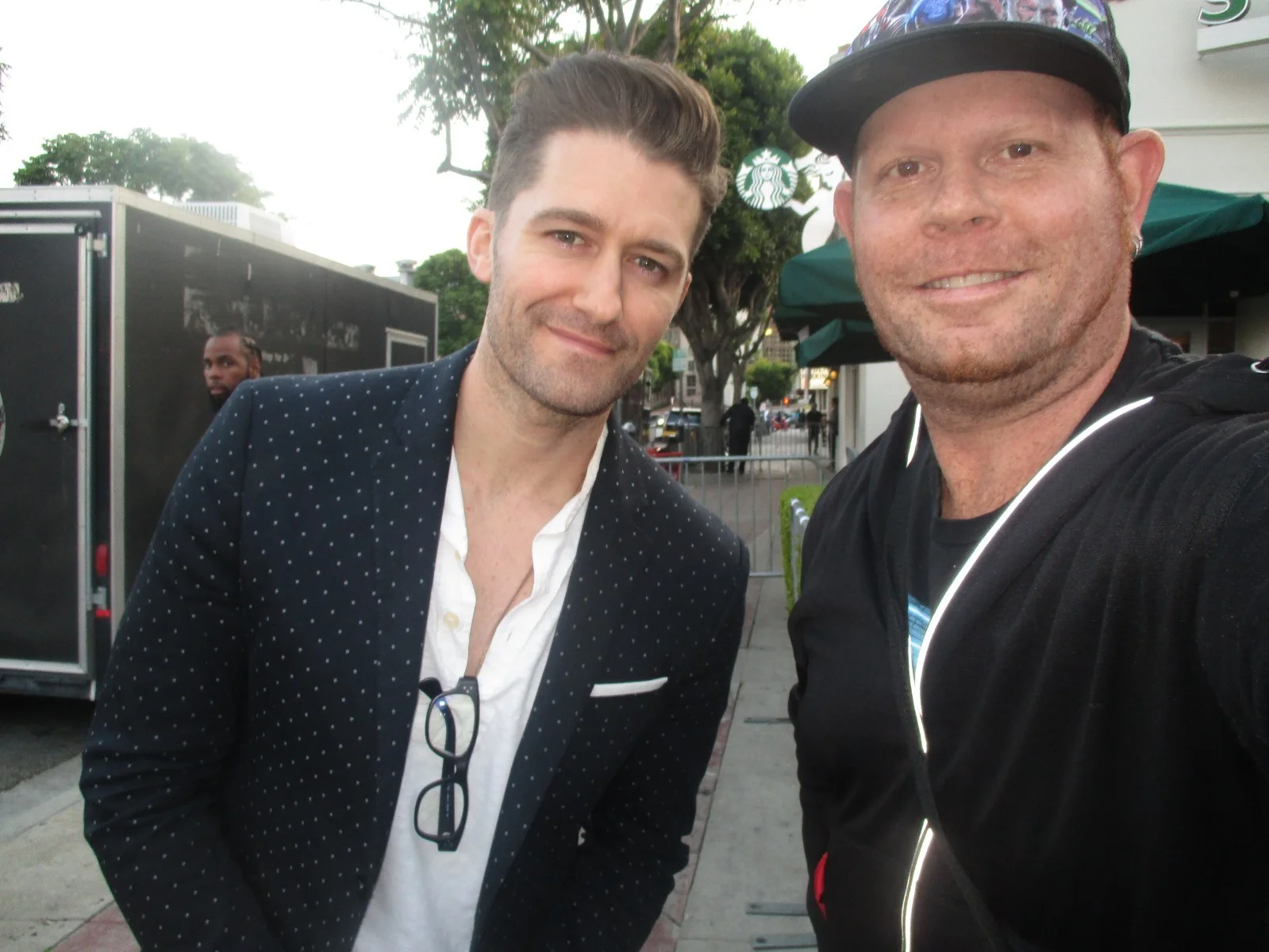 MATTHEW MORRISON — Matthew Morrison Glee W/COA matted signed index card with photo 11x17 #1 Will, изображение 3