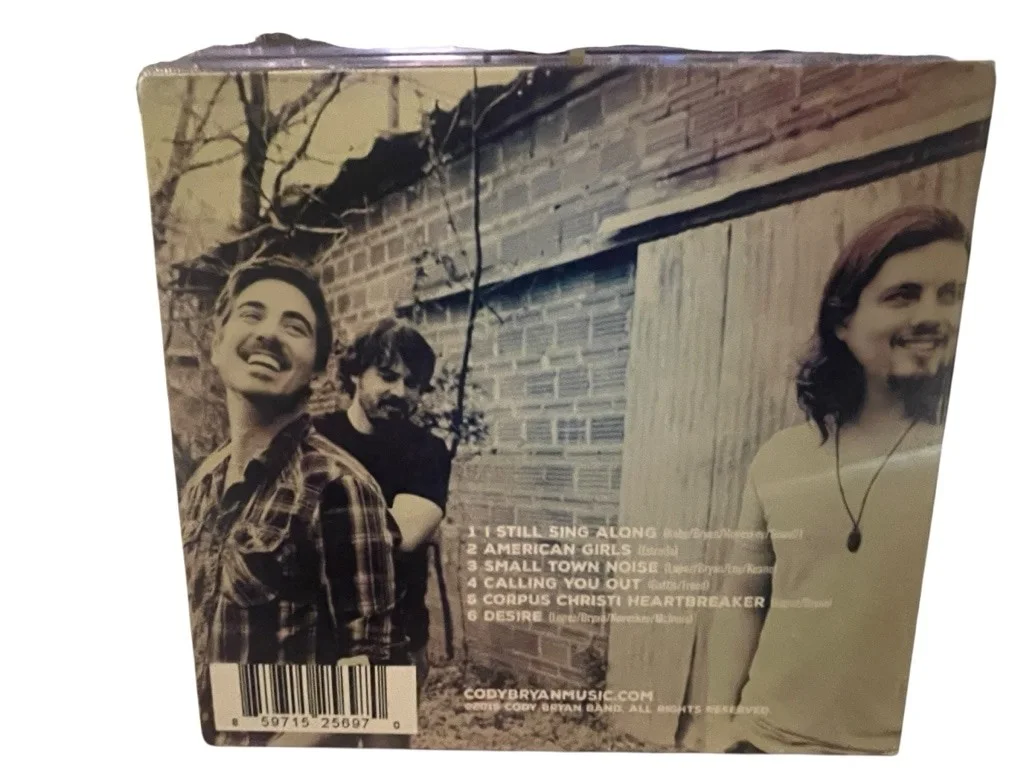 Autographed signed Cody Bryan Band Small Town Noise CD - brand new, изображение 2