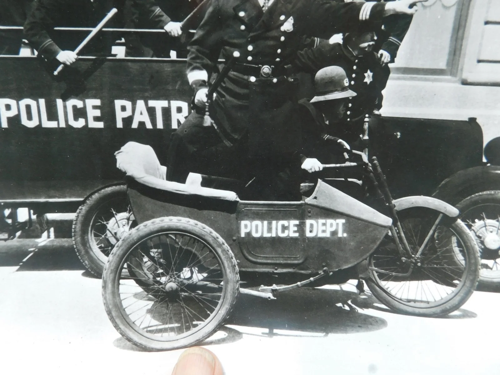 8 x 10 B&W Keystone Kops Photograph with Motorcycle **RARE One of a Kind**, изображение 2