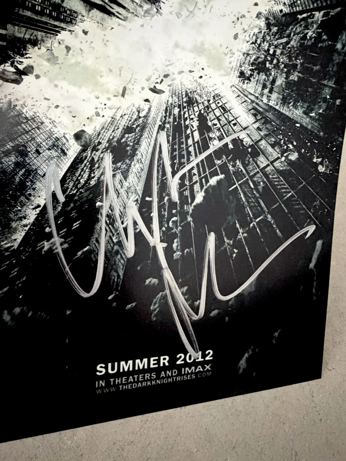 CHRISTIAN BALE BATMAN SIGNED AUTOGRAPH 8X12 PHOTO AUTHENTIC RARE B, изображение 2