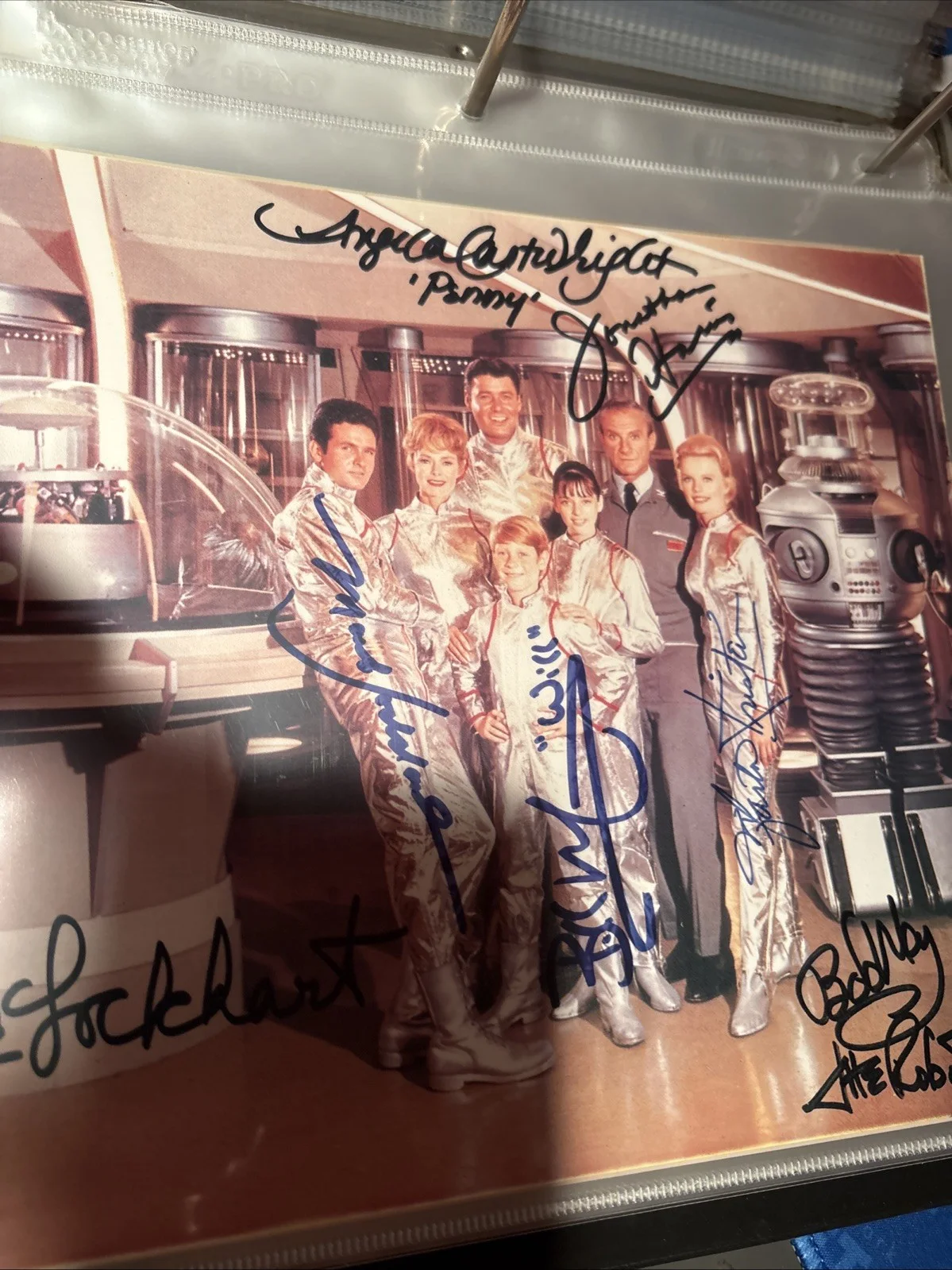 Lost In Space Signed Cast 8x10 Photo. COA, image 3