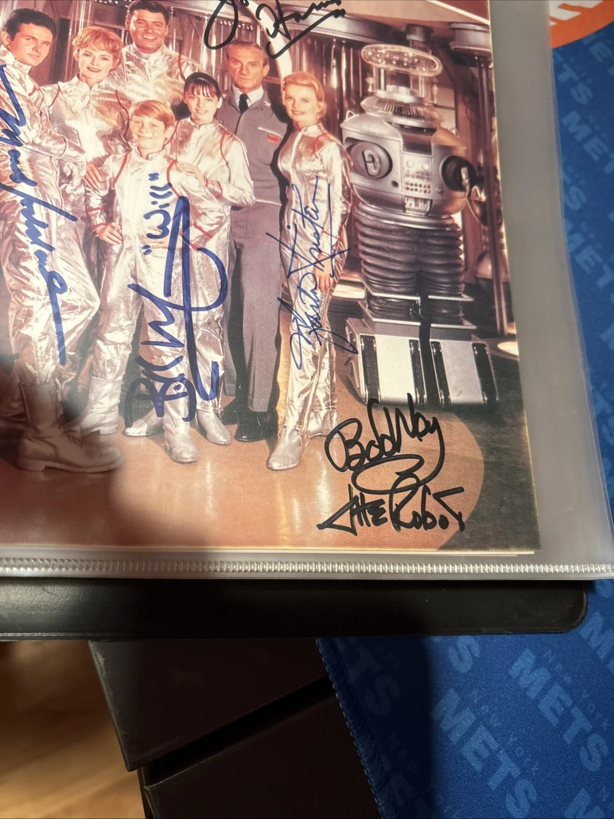 Lost In Space Signed Cast 8x10 Photo. COA, image 4