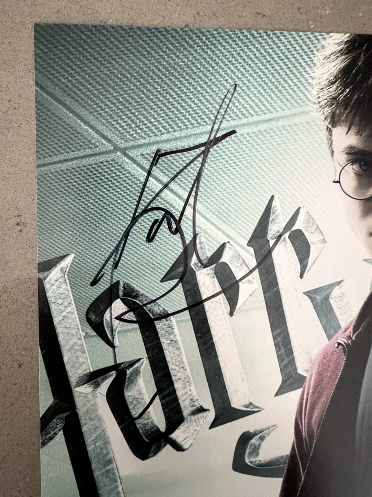 DANIEL RADCLIFFE HARRY POTTER SIGNED AUTOGRAPH 11X17 PHOTO AUTHENTIC RARE C, изображение 2