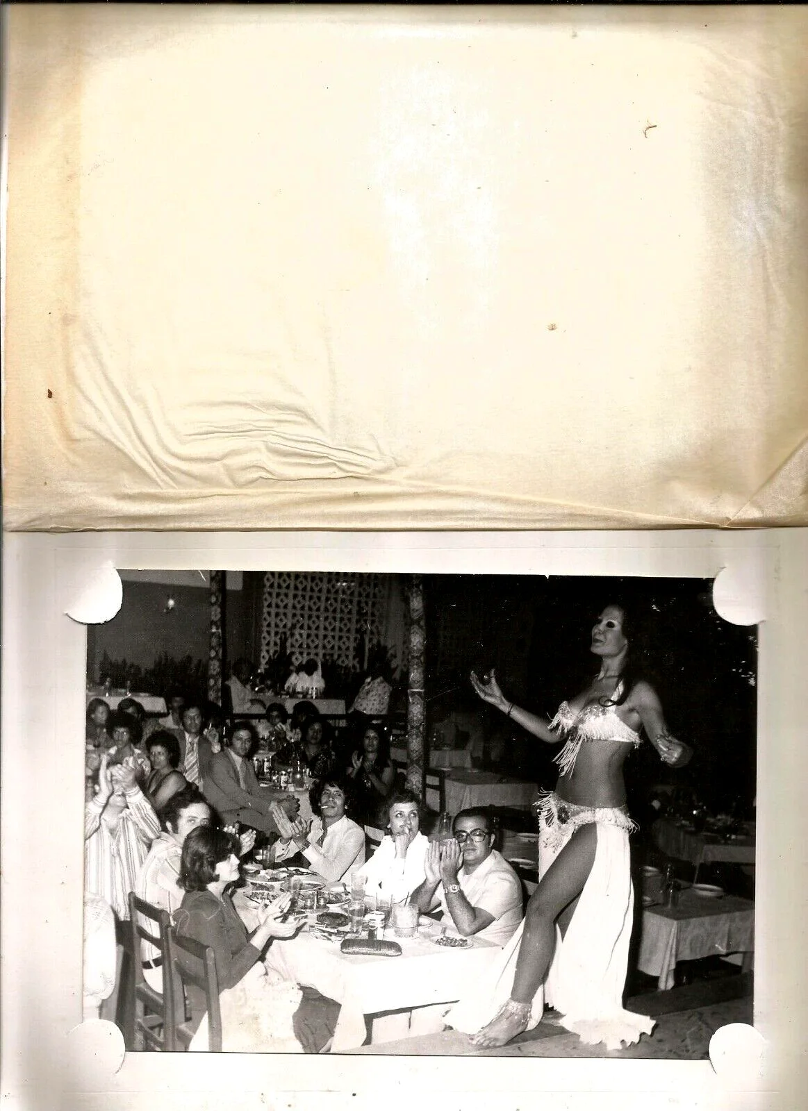 EGYPT SEXY CUTE BELLY DANCER PHOTO IN BOOKLET AT NIGHT CLUB VENUS #5, изображение 5