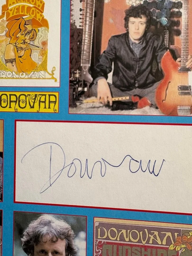 Donovan signed autograph photo board - Mellow Yellow, Hurdy Gurdy Man In PERSON, image 2