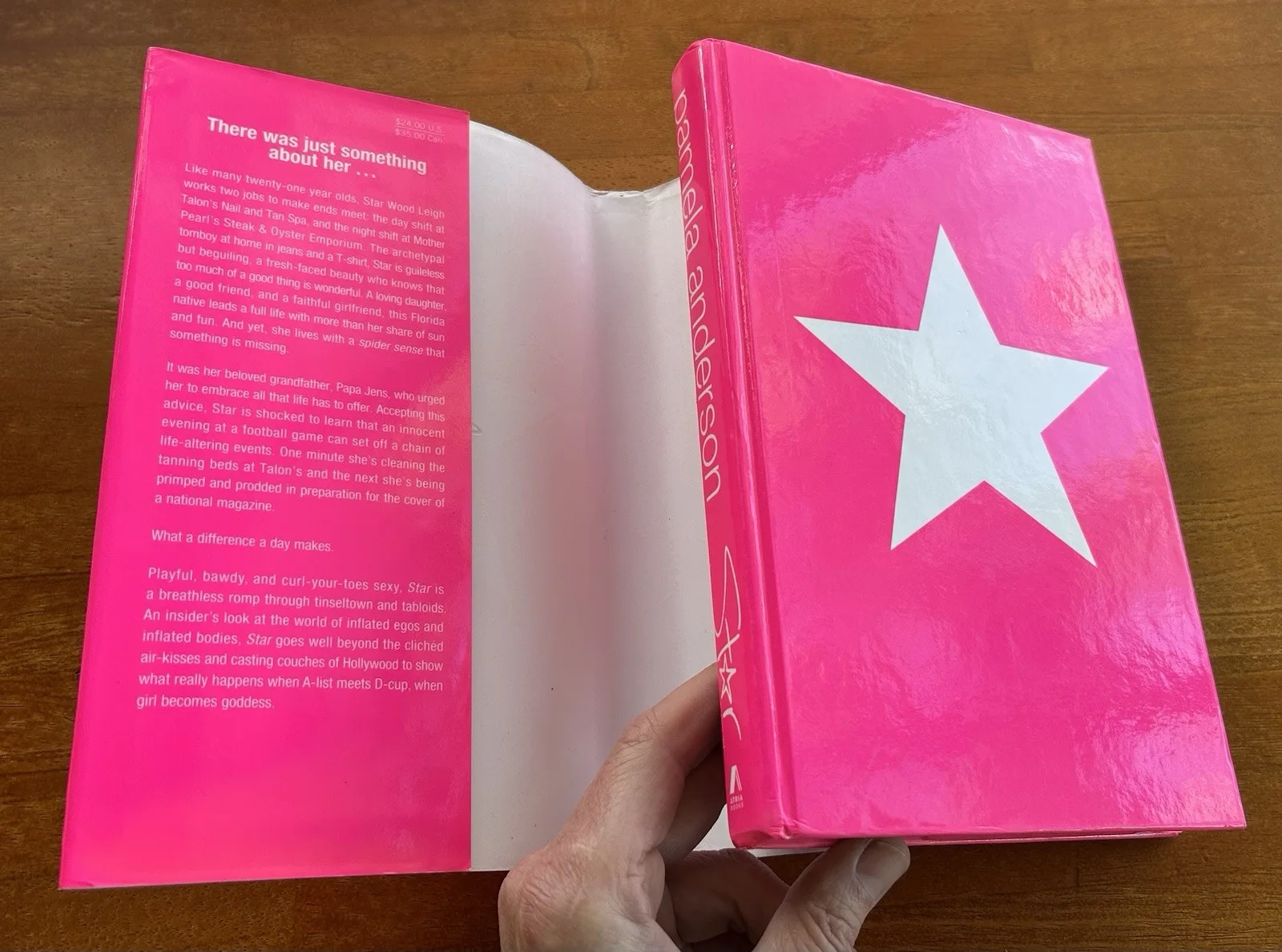 Pamela Anderson — Pamela Pam Anderson Signed Star Hardcover Book Authentic Autograph Beckett, image 4