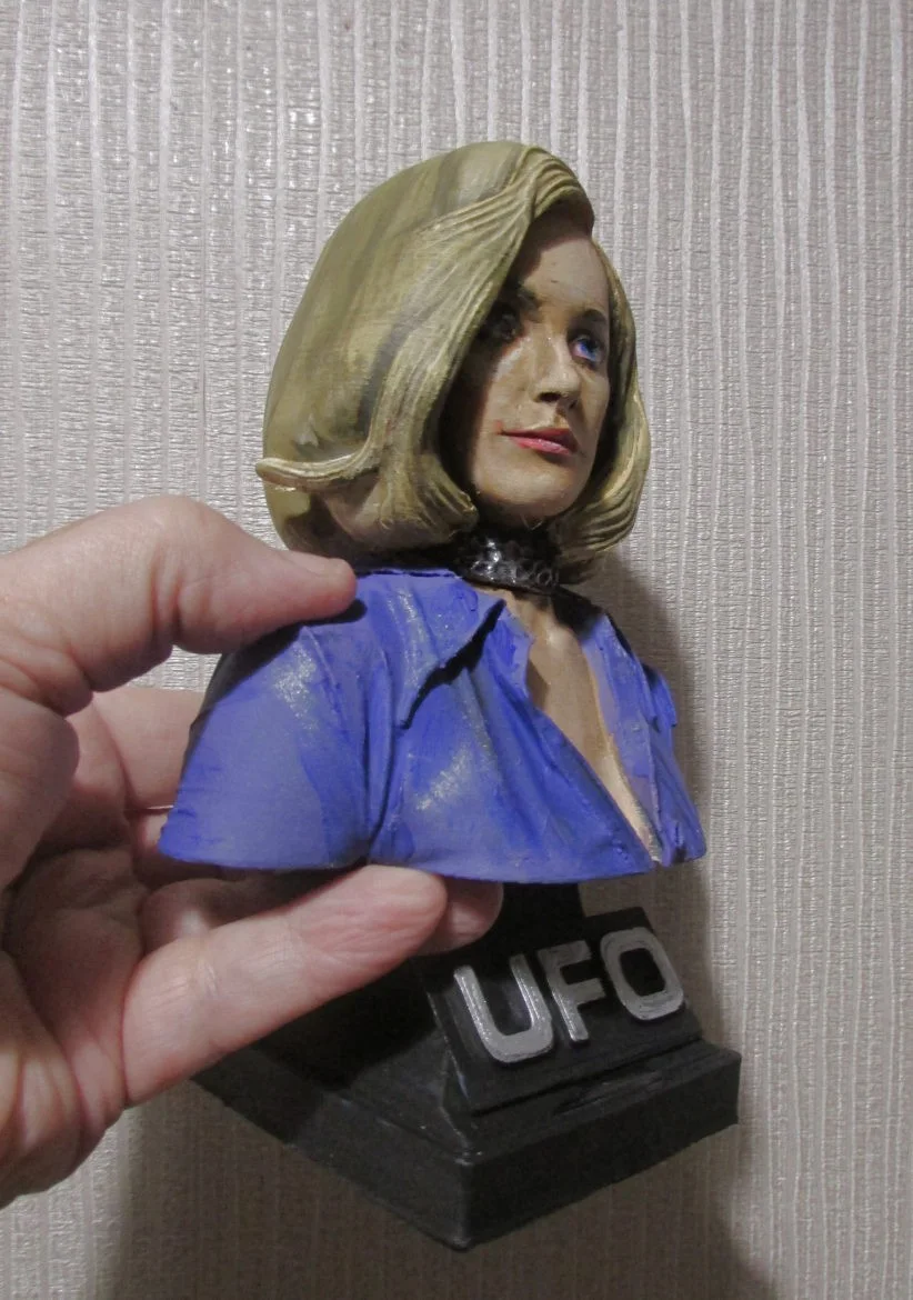 GERRY ANDERSON'S UFO TV SERIES COL. LAKE WANDA VENTHAM BUST/ STATUE FINISHED, изображение 2