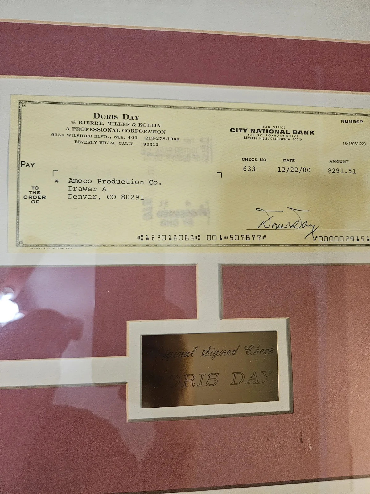 Doris Day — Framed DORIS DAY SIGNED CHECK 12/22/80 W Picture Disney Guarantee AUTHENTICITY, image 3