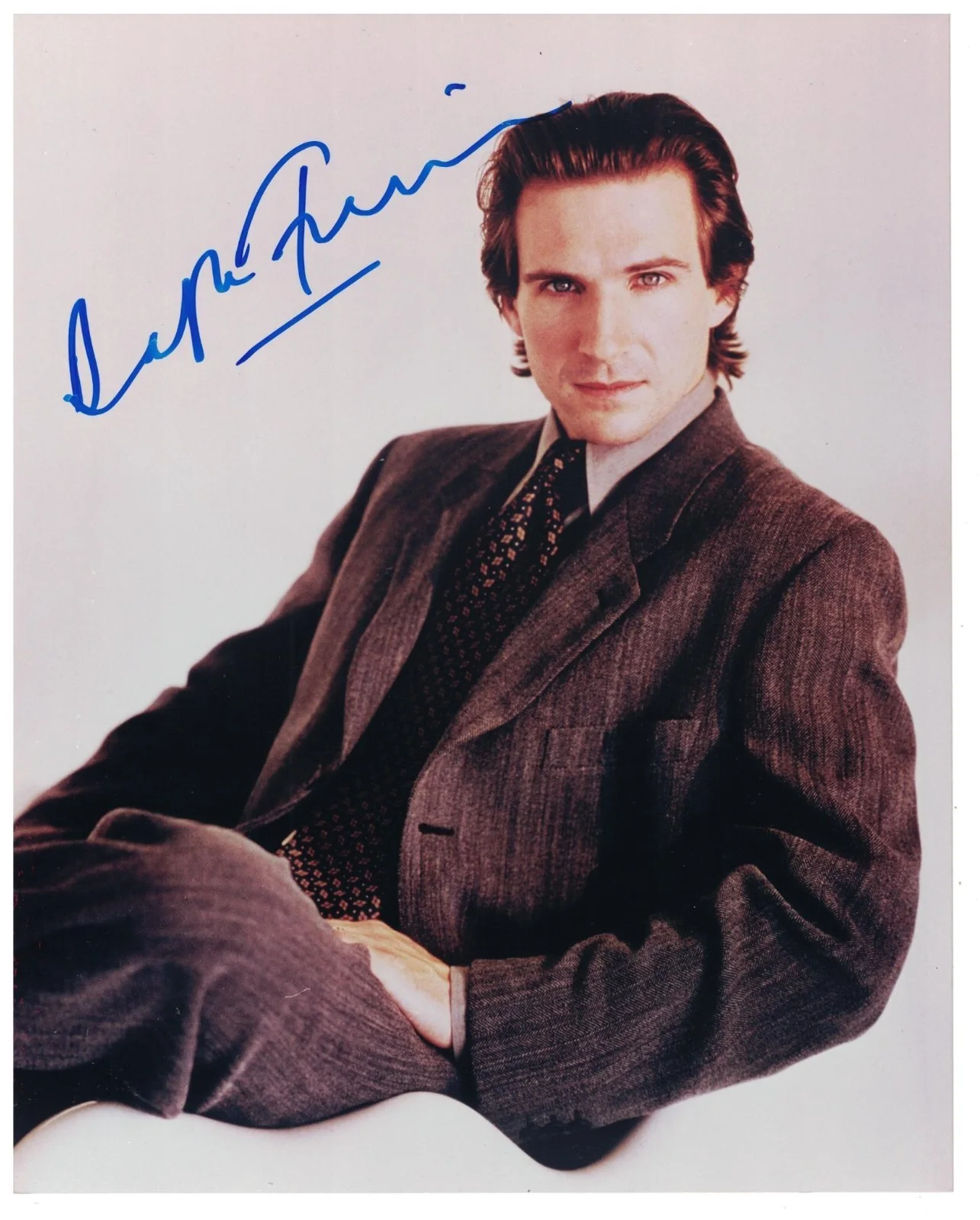 Ralph Fiennes — Ralph Fiennes Signed Autographed 8 x 10 Photo Actor Director COA