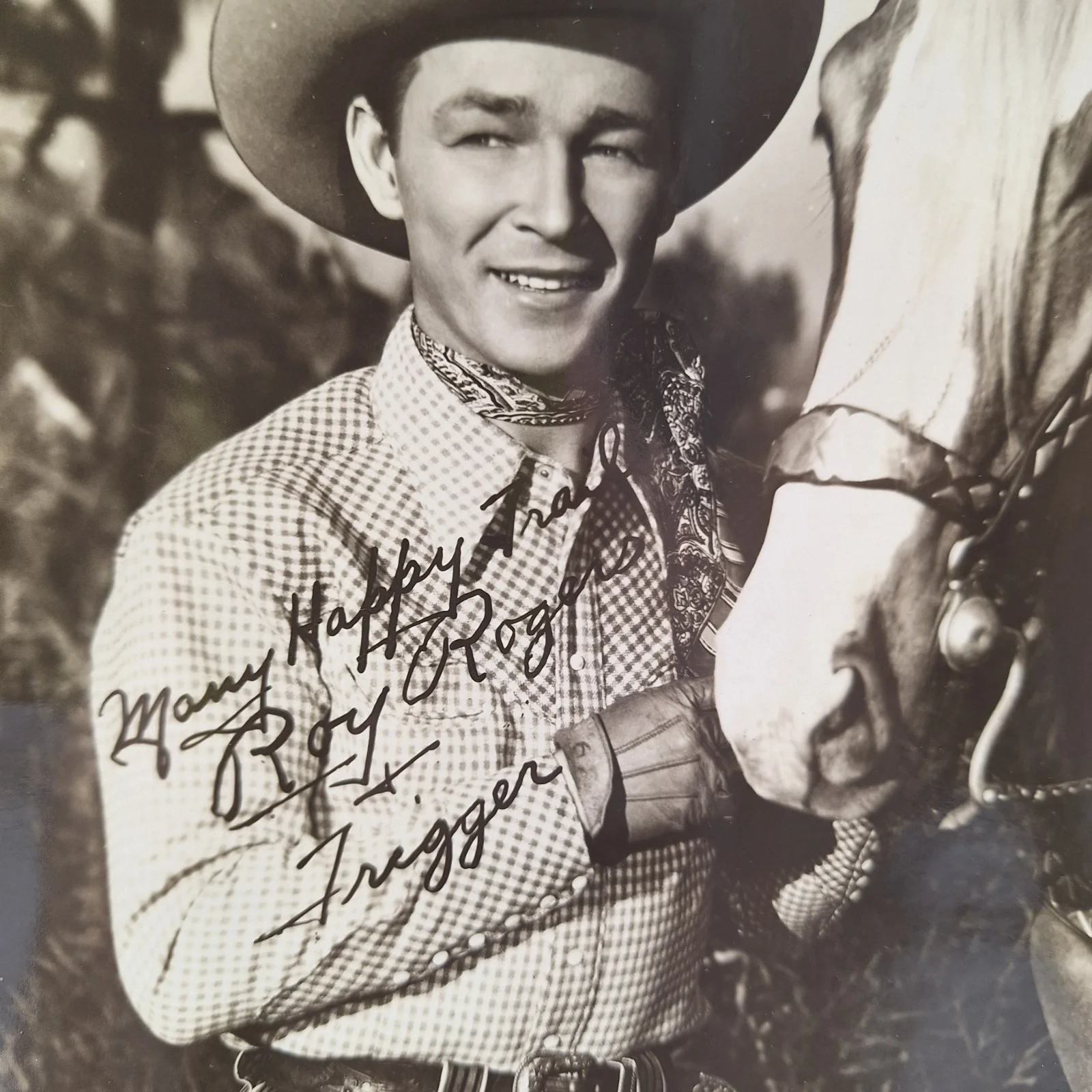 Roy Rogers — Cowboy film star Roy Rogers & Trigger 8x10 Signed "Happy Trails Roy Rogers & Tri, изображение 2