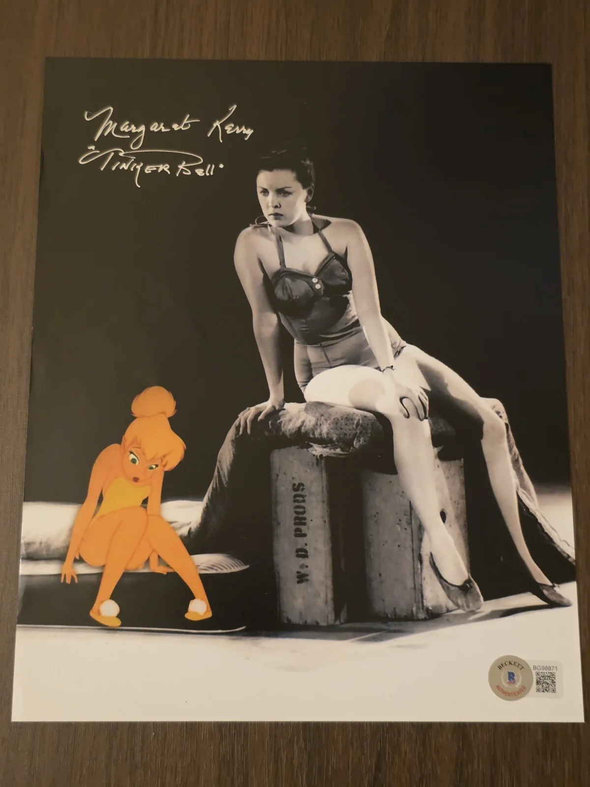 Margaret Kerry — Margaret Kerry Signed Autographed Photo Beckett BAS Tinker Bell Peter Pan