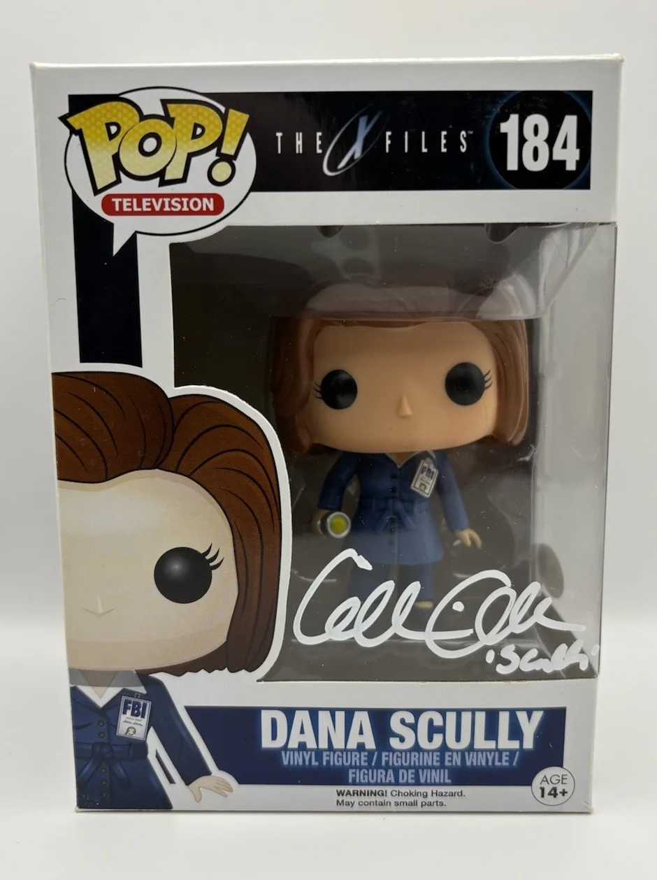 Gillian Anderson — Gillian Anderson Signed Autographed Dana Scully Funko POP Figure 184 VAULTED JSA, изображение 2