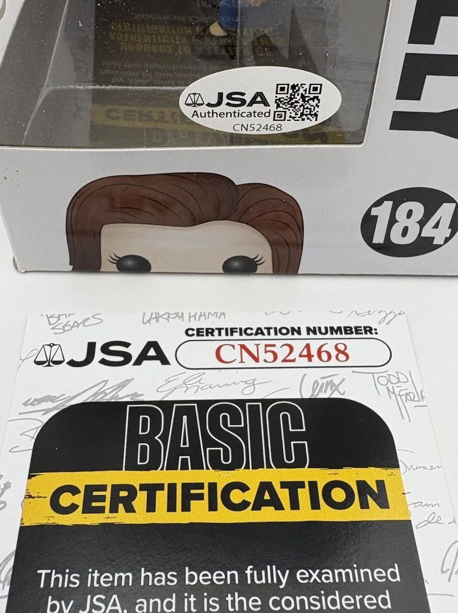 Gillian Anderson — Gillian Anderson Signed Autographed Dana Scully Funko POP Figure 184 VAULTED JSA, изображение 5