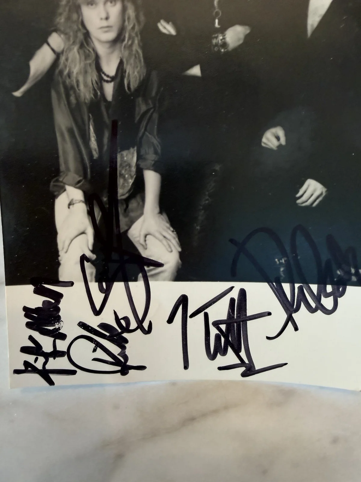 Def Leppard 3.5 X 5.5 Signed Photo Autograph, image 3